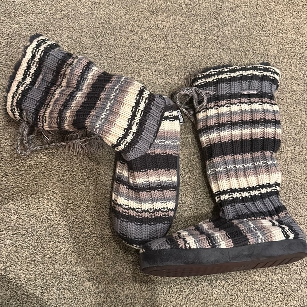 Muk Luks slipper sock